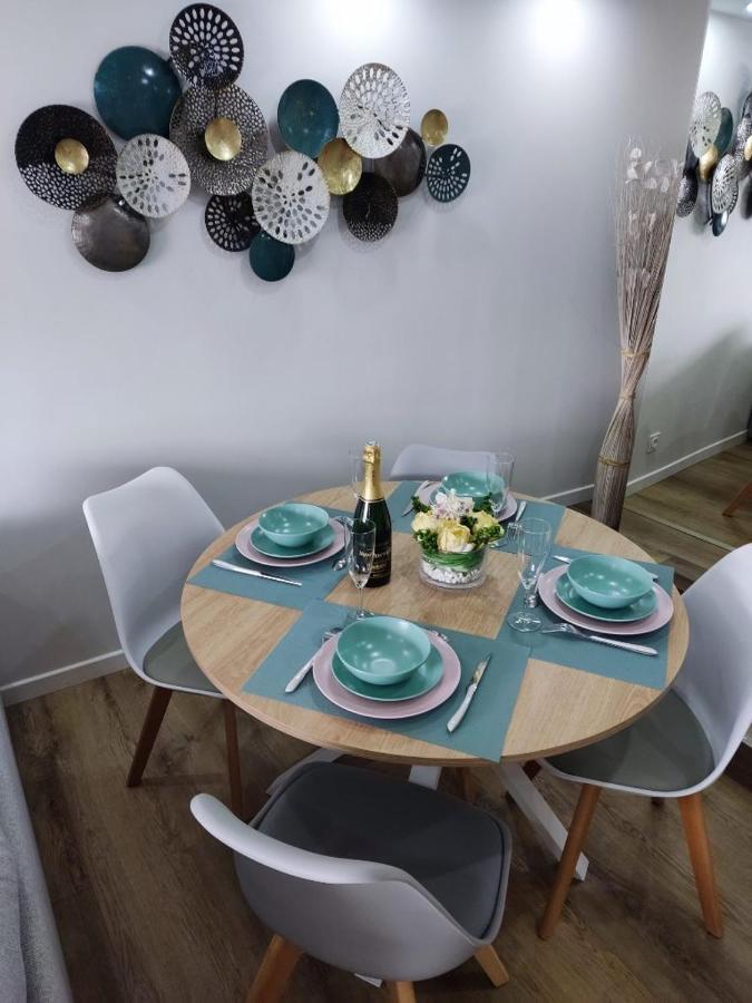 Comfortable Air-Conditioned T3 In The Heart Of Amboise With Parking Space Exterior photo